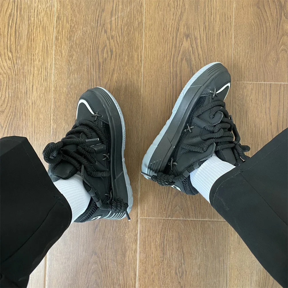 여성용 두꺼운 밑창 레이스업 플랫 슈즈, 통기성 메쉬  - Badminton Shoes 리뷰 및 가격